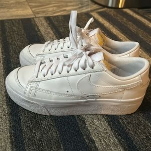 Nike blazers low top platform